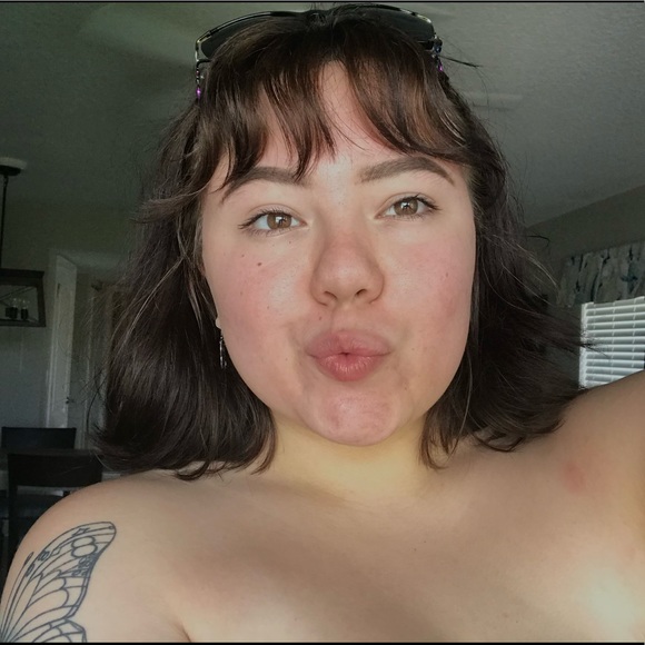 Meet your Posher, Amber - Picture 4 of 5